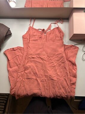 Aritzia wilfred midi dress